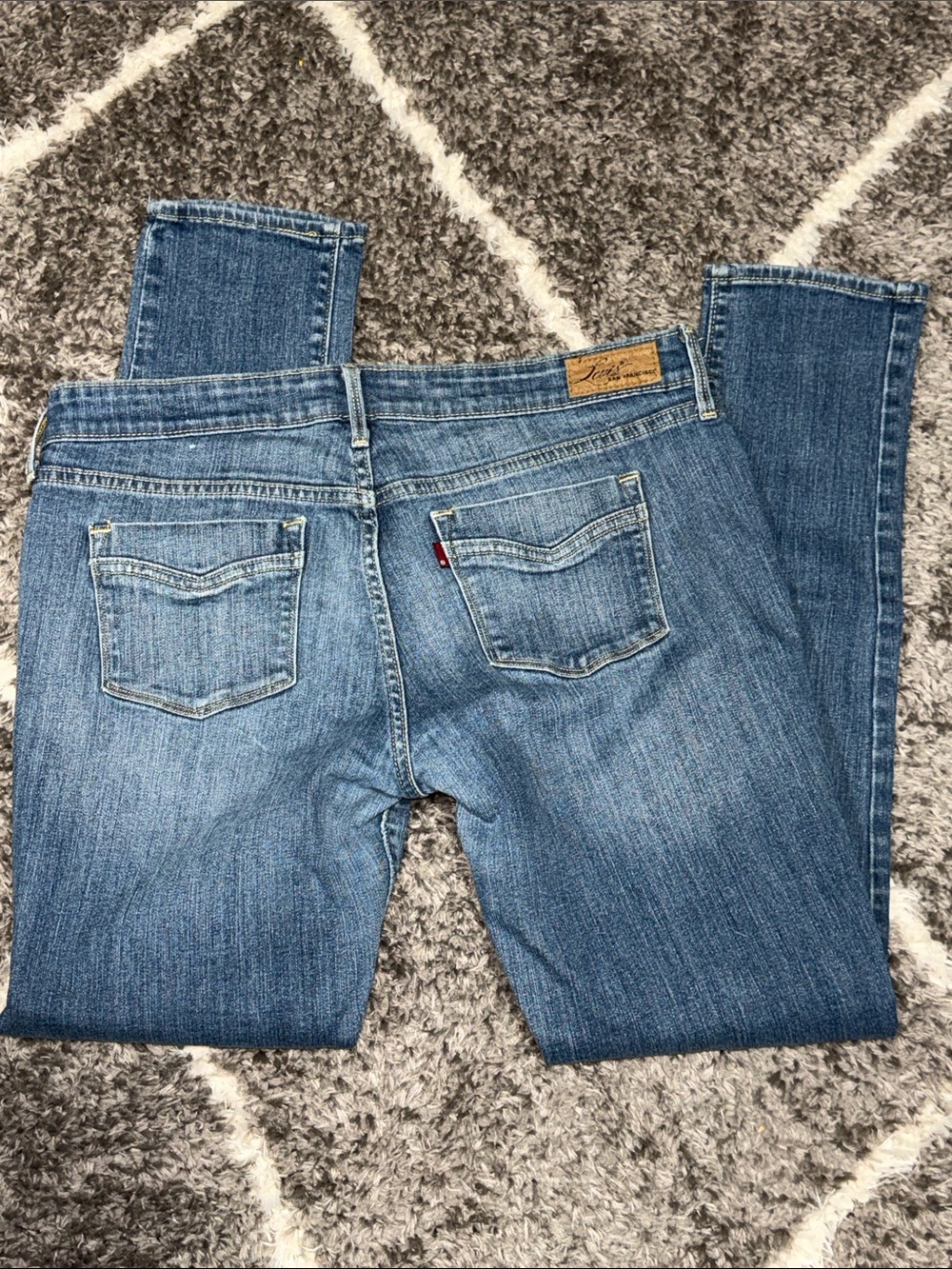 Size 12 / 31 Levi’s Modern Rise Slight Curve Blue Skinny Jeans